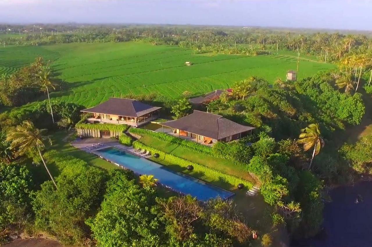 Bulung Daya Beach Villa Retreat Antasari Kültér fotó