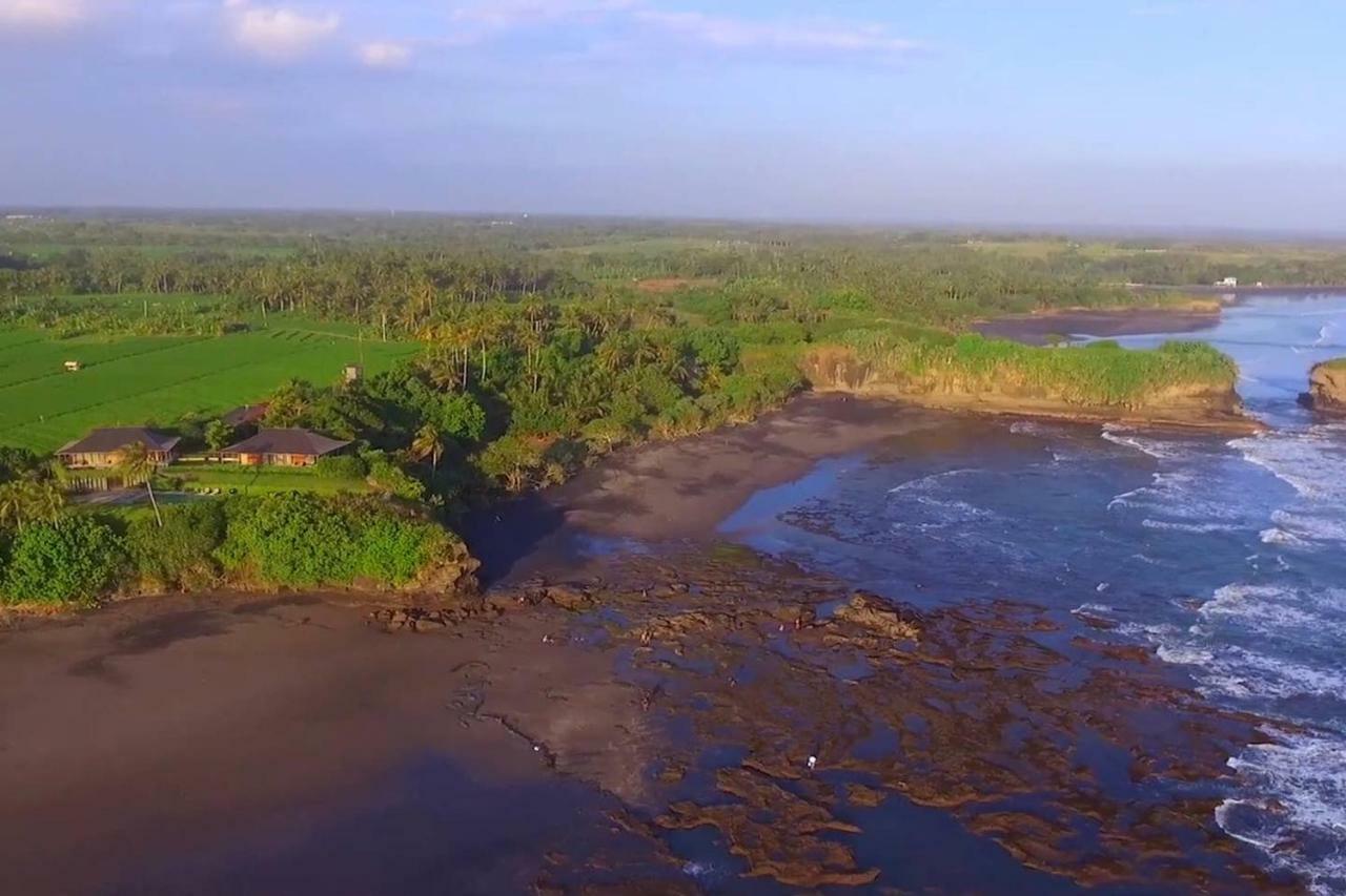 Bulung Daya Beach Villa Retreat Antasari Kültér fotó